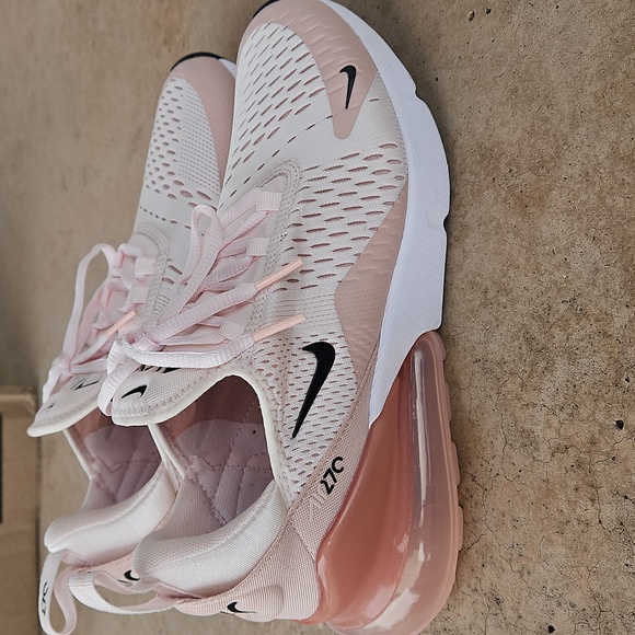 Nike women’s air max 270 soft pink size 8  [AH6789-604] Price Final - Picture 2 of 13